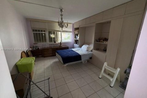 Copropriété à vendre à Hallandale Beach, Floride: 3 chambres, 132.11 m2 № 2050768 - photo 26