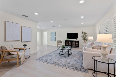 Villa ou maison à vendre à Saint Petersburg, Floride: 4 chambres, 207.54 m2 № 1904758 - photo 6