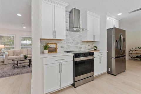 Villa ou maison à vendre à Saint Petersburg, Floride: 4 chambres, 207.54 m2 № 1904758 - photo 9