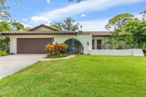 Villa ou maison à vendre à Saint Petersburg, Floride: 4 chambres, 207.54 m2 № 1904758 - photo 1