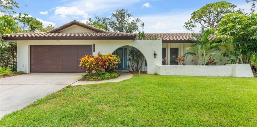 Villa ou maison à Saint Petersburg, Floride 4 chambres, 207.54 m2 № 1904758