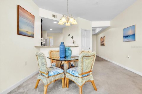 Condo in Punta Gorda, Florida, 2 bedrooms  № 2166048 - photo 13