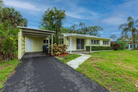 Villa ou maison à Wilton Manors, Floride 3 chambres, 149.76 m2 № 2372344
