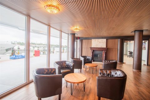 Condo in Miami Beach, Florida, 1 bedroom  № 1939482 - photo 26