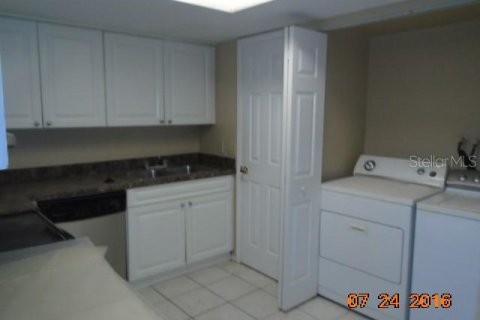 Copropriété à louer à Orlando, Floride: 2 chambres, 84.08 m2 № 1856647 - photo 2