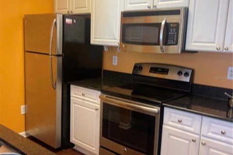 Copropriété à louer à Orlando, Floride: 2 chambres, 96.71 m2 № 2098756 - photo 4