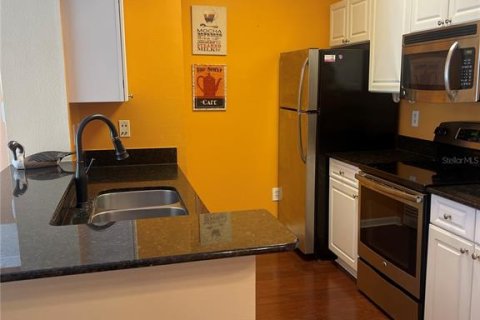 Copropriété à louer à Orlando, Floride: 2 chambres, 96.71 m2 № 2098756 - photo 2