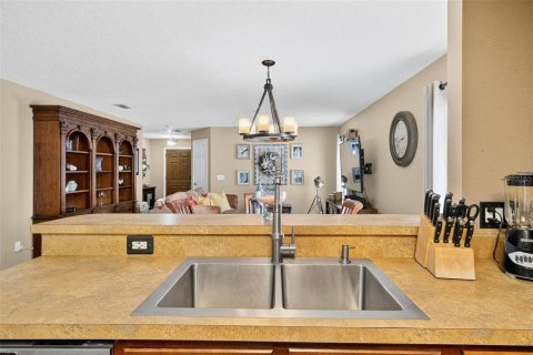 House in Orlando, Florida 3 bedrooms, 157.19 sq.m. № 1873046 - photo 14