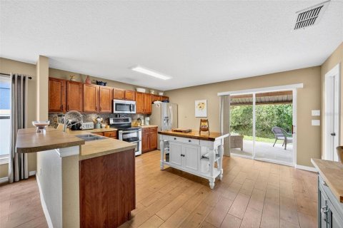 House in Orlando, Florida 3 bedrooms, 157.19 sq.m. № 1873046 - photo 8
