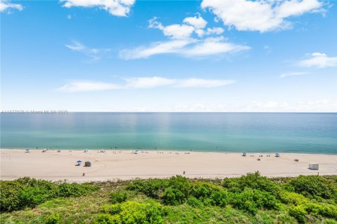 Купить кондоминиум в Майами-Бич, Флорида 2 спальни, 86.4м2, № 2012464 - фото 17