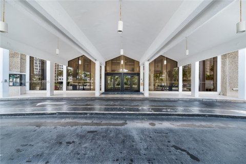 Купить кондоминиум в Майами-Бич, Флорида 2 спальни, 86.4м2, № 2012464 - фото 26