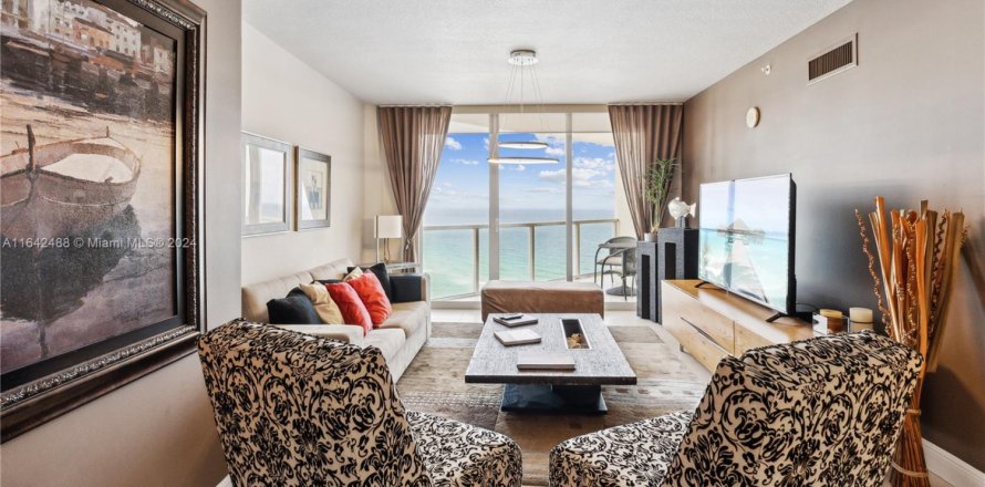 Condo à Sunny Isles Beach, Floride, 2 chambres № 1714040