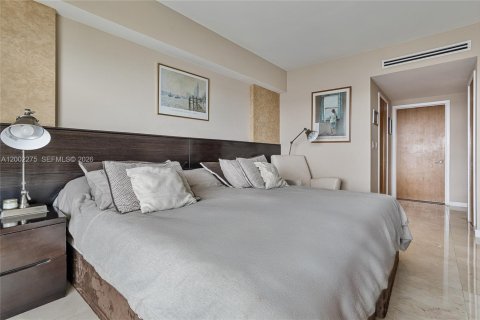 Купить кондоминиум в Майами, Флорида 2 спальни, 117.43м2, № 2073307 - фото 15