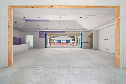 House in Palm Beach Gardens, Florida 5 bedrooms, 490.71 sq.m. № 2253579 - photo 27