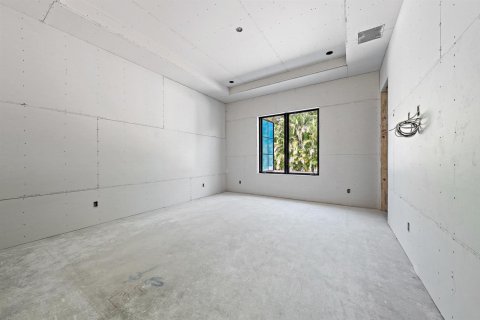 House in Palm Beach Gardens, Florida 5 bedrooms, 490.71 sq.m. № 2253579 - photo 19