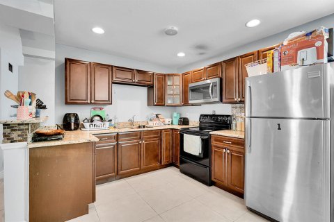 Immobilier commercial à vendre à St. Lucie, Floride: 323.3 m2 № 2193474 - photo 30