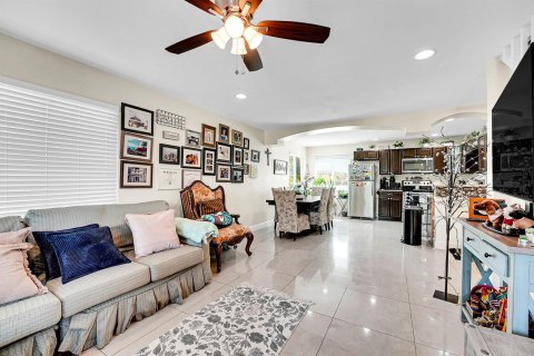 Immobilier commercial à vendre à St. Lucie, Floride: 323.3 m2 № 2193474 - photo 20