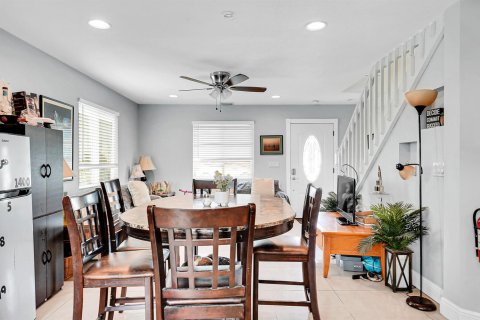 Immobilier commercial à vendre à St. Lucie, Floride: 323.3 m2 № 2193474 - photo 13