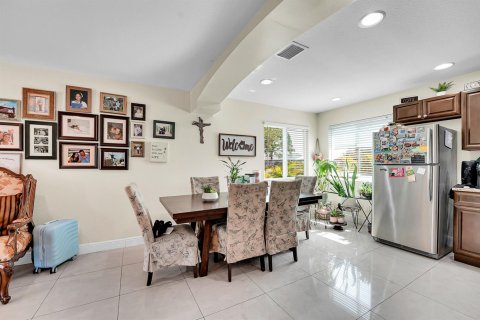 Immobilier commercial à vendre à St. Lucie, Floride: 323.3 m2 № 2193474 - photo 17