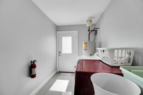 Immobilier commercial à vendre à St. Lucie, Floride: 323.3 m2 № 2193474 - photo 22