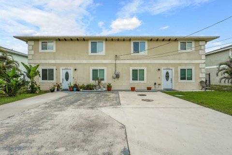 Immobilier commercial à vendre à St. Lucie, Floride: 323.3 m2 № 2193474 - photo 4