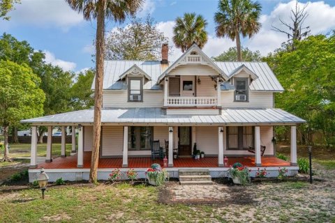 House in Orange City, Florida 3 bedrooms, 201.41 sq.m. № 1757870 - photo 1