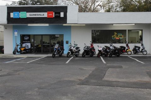 Immobilier commercial à vendre à Gainesville, Floride: 288.74 m2 № 1894654 - photo 1