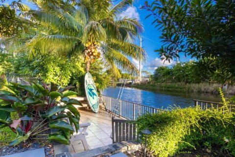 House in El Portal, Florida 4 bedrooms № 1863378 - photo 5