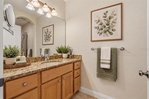 Townhouse in New Port Richey, Florida 3 bedrooms, 208.57 sq.m. № 2427012 - photo 20