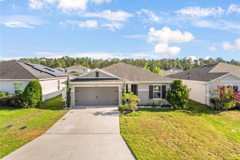 House in Clermont, Florida 4 bedrooms, 161.28 sq.m. № 1637270 - photo 2