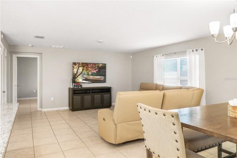House in Clermont, Florida 4 bedrooms, 161.28 sq.m. № 1637270 - photo 10