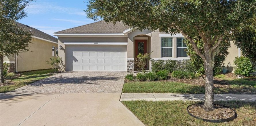 House in Fish Hawk, Florida 2 bedrooms, 162.76 sq.m. № 2429586