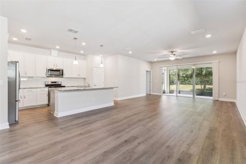 House in Fish Hawk, Florida 2 bedrooms, 162.76 sq.m. № 2429586 - photo 7