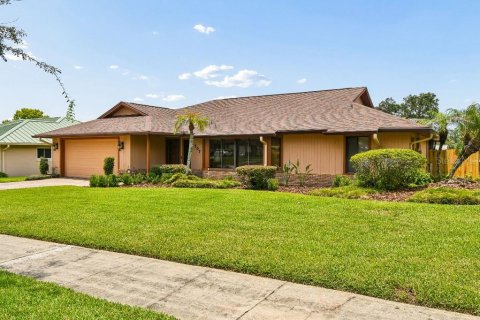 House in Altamonte Springs, Florida 4 bedrooms, 185.99 sq.m. № 2196135 - photo 3