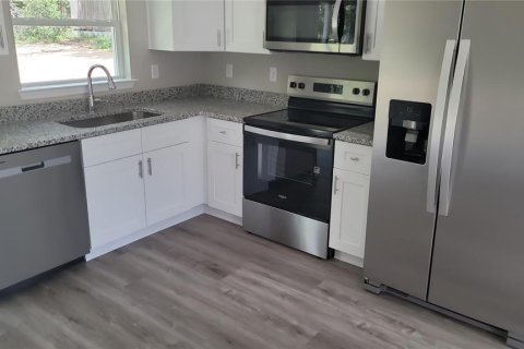 House in Dunnellon, Florida 3 bedrooms, 92.9 sq.m. № 2222690 - photo 17