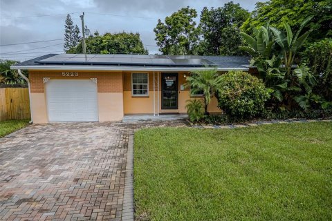 Casa en venta en Saint Petersburg, Florida, 3 dormitorios, 102.29 m2 № 1914066 - foto 2