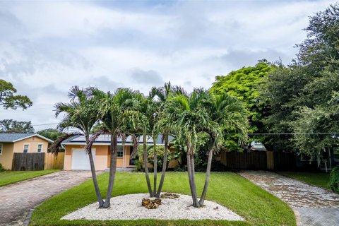 Casa en venta en Saint Petersburg, Florida, 3 dormitorios, 102.29 m2 № 1914066 - foto 4