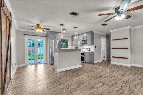 Casa en venta en Saint Petersburg, Florida, 3 dormitorios, 102.29 m2 № 1914066 - foto 7