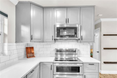 Casa en venta en Saint Petersburg, Florida, 3 dormitorios, 102.29 m2 № 1914066 - foto 10