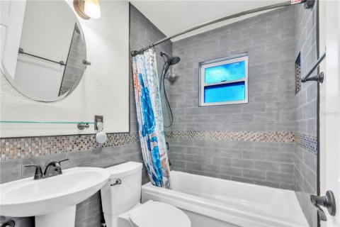 Casa en venta en Saint Petersburg, Florida, 3 dormitorios, 102.29 m2 № 1914066 - foto 26