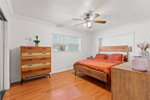 House in Holiday, Florida 4 bedrooms, 330.08 sq.m. № 1789083 - photo 30