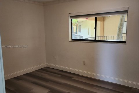 Copropriété à louer à Miami, Floride: 2 chambres, 89.65 m2 № 1976509 - photo 7