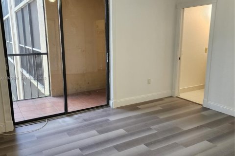 Copropriété à louer à Miami, Floride: 2 chambres, 89.65 m2 № 1976509 - photo 10