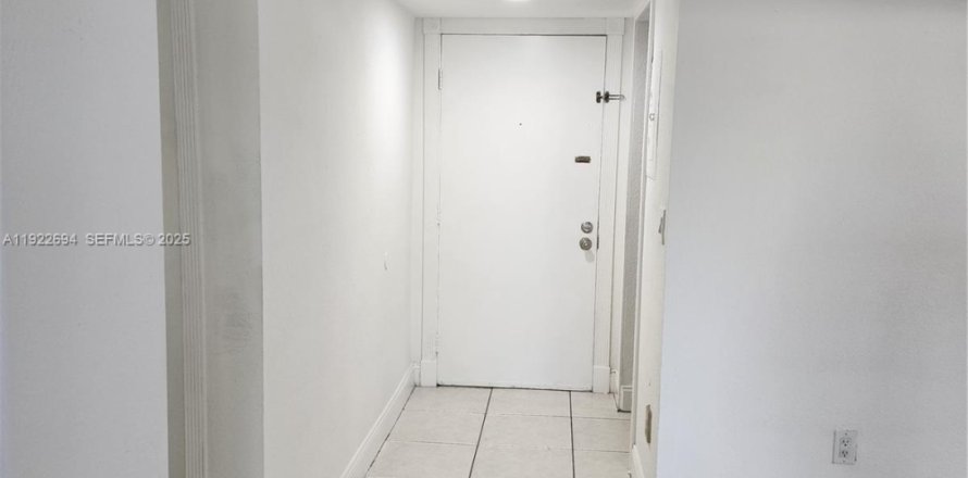 Condo à Miami, Floride, 2 chambres  № 1976509