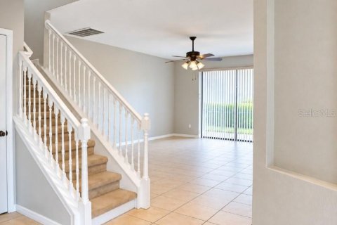 Townhouse in Poinciana, Florida 3 bedrooms, 183.76 sq.m. № 2384197 - photo 11
