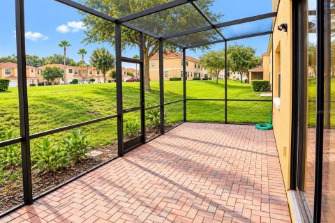 Townhouse in Poinciana, Florida 3 bedrooms, 183.76 sq.m. № 2384197 - photo 27