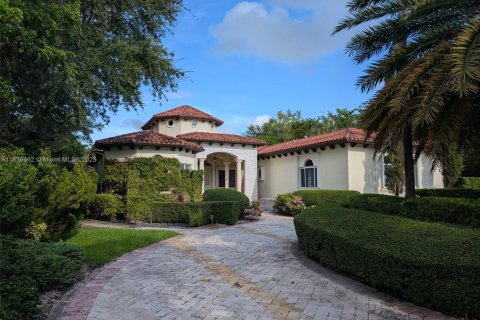 Casa en venta en Pinecrest, Florida, 4 dormitorios, 348.2 m2 № 1935212 - foto 2