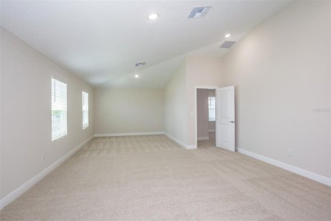 House in Wesley Chapel, Florida 5 bedrooms, 306.3 sq.m. № 2126523 - photo 4