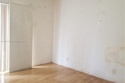 Condominio en venta en Coral Springs, Florida, 2 dormitorios, 69.86 m2 № 2045843 - foto 3