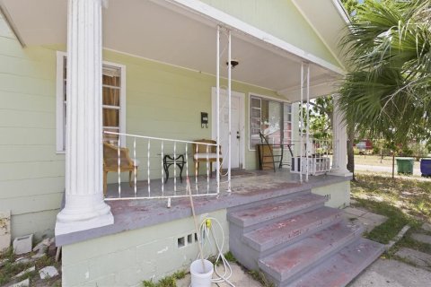 Casa en venta en Tampa, Florida, 4 dormitorios, 181.72 m2 № 2215017 - foto 3